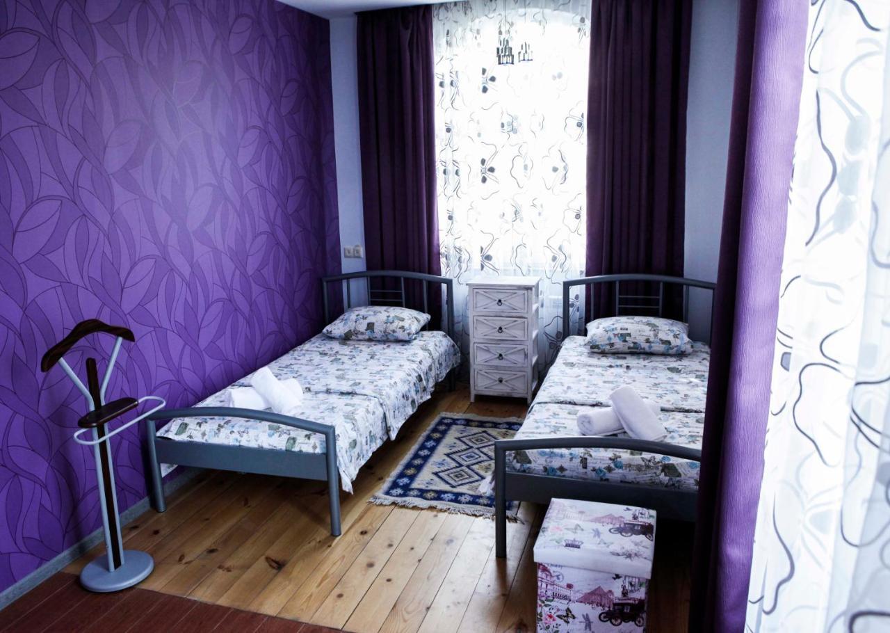 Family Mini-Hotel Martirosyan'S And Tours Erivan Exterior foto