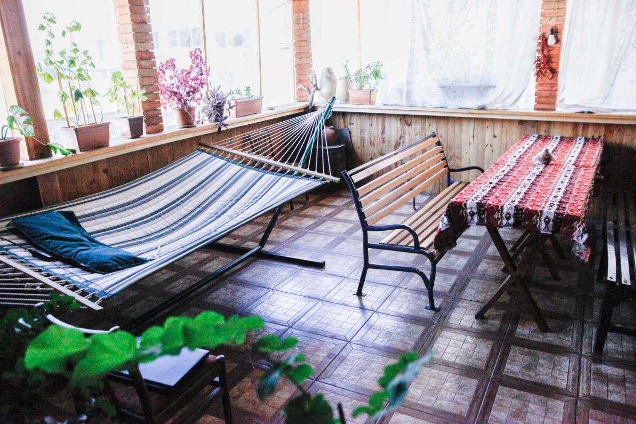 Family Mini-Hotel Martirosyan'S And Tours Erivan Exterior foto